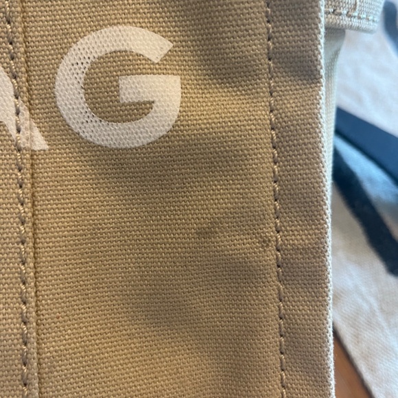 Marc Jacobs medium tote (Beige with extra beige/gold strap) - Picture 6 of 16